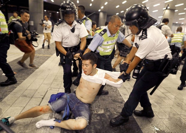 เกิดอะไรขึ้นที่ฮ่องกง!? ผู้คนออกมาประท้วงกฎหมายนับล้าน สรุปให้คุณเข้าใจในโพสต์เดียว…