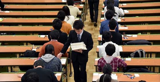 ศูนย์สอบเอนทรานซ์ญี่ปุ่นเผย ปีนี้มีคนโกงข้อสอบมากสุดในรอบ 12 ปี จำนวน 12 คน!!