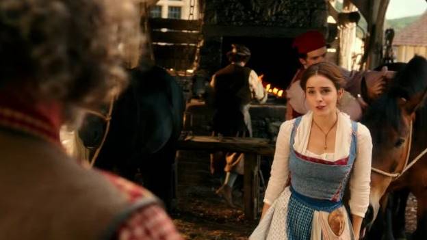 ชม Emma Watson ร้องเพลงใน Beauty and the Beast อย่างกับหลุดมาจากการ์ตูน!!