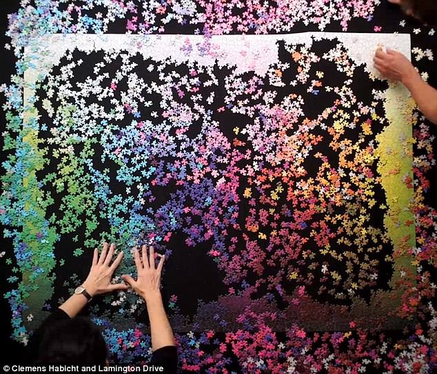 ศิลปินหนุ่มสร้าง “จิ๊กซอว์” ที่ยากที่สุดในโลก เพราะมี 1,000 สีตามมาตรฐาน CMYK