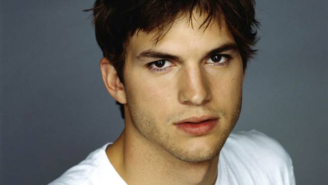 หนุ่มหล่อ Ashton Kutcher ผู้ก่อตั้งองค์กรต่อต้านค้ามนุษย์ ช่วยเหลือมาแล้วกว่า 2,000 ราย