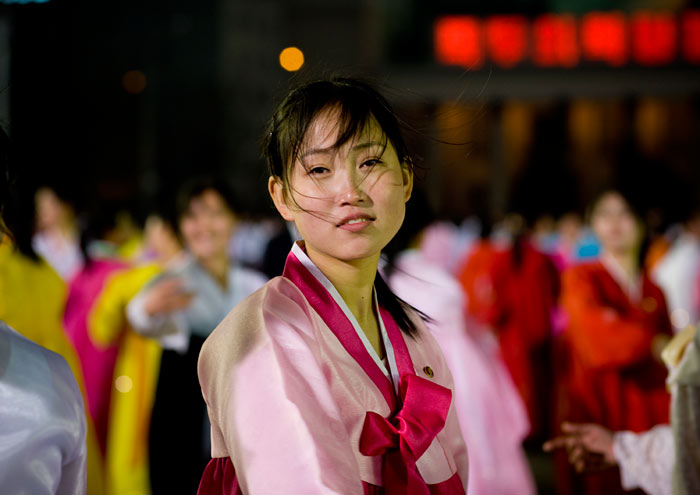 23 ภาพ “รอยยิ้มแห่งเกาหลีเหนือ” จากช่างภาพต่างชาติ ที่มีโอกาสถ่ายกลับมา…