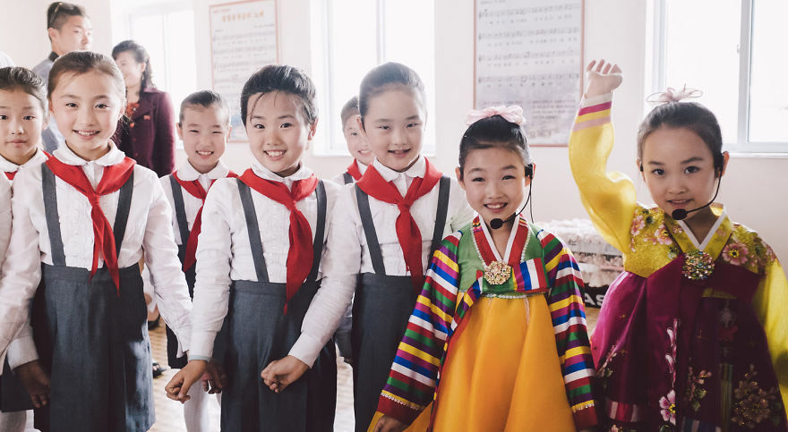 “รอยยิ้มจากเกาหลีเหลือ” ผลงานช่างภาพฝรั่ง ที่มีโอกาสไปเยือนดินแดนลึกลับที่สุด