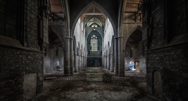 ช่างภาพหนุ่มเดินทางทั่วยุโรป เพื่อถ่ายภาพ ‘โบสถ์ที่ถูกทิ้งร้าง’ ดูพิศวงไปอีกแบบ