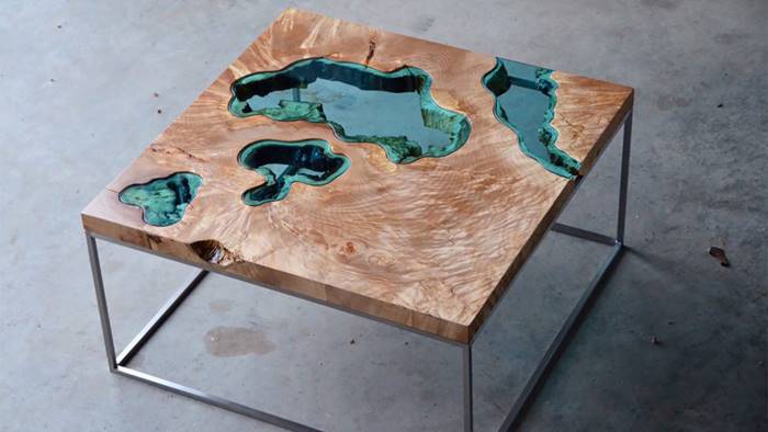 ศิลปินสร้างผลงาน ‘โต๊ะแก้วทางน้ำ’ สวยงามนวลตา สนนราคาหลักแสน มีตังค์ก็จัดไปโลด!!