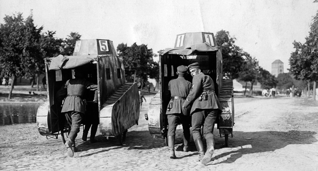 ประวัติศาสตร์การใช้ “รถถังดัมมี่” ตบตาคู่ต่อสู้ ตั้งแต่ในสมัยสงครามโลกครั้งที่ 1-2
