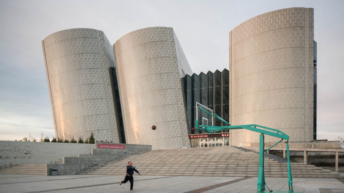 ‘Ordos’ เมืองแห่งอนาคตของจีนที่ล้มเหลวไม่เป็นท่า เพราะความล้ำสมัยที่มากเกินไป…