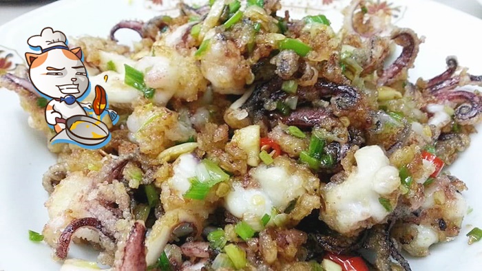 ชวนเข้าครัวทำเมนู “ปลาหมึกคั่วพริกเกลือ” จะเป็นกับข้าวหรือเป็นกับแกล้ม ก็แซ่บได้ทั้งนั้น!!