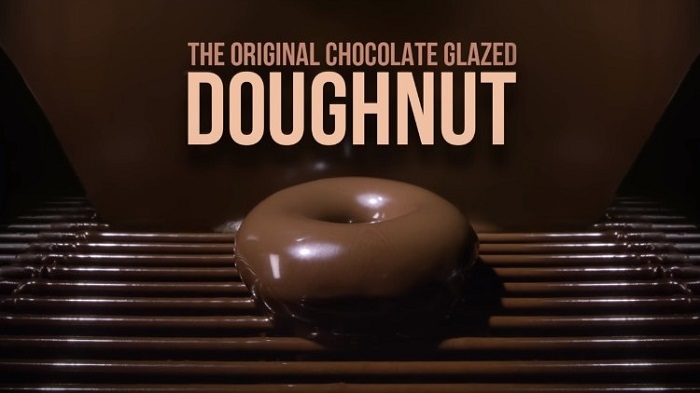 Krispy Kreme เปิดตัวอย่างยิ่งใหญ่ “โดนัทชุบช็อกโกแล็ต” ครั้งแรกในรอบเกือบศตวรรษ!!
