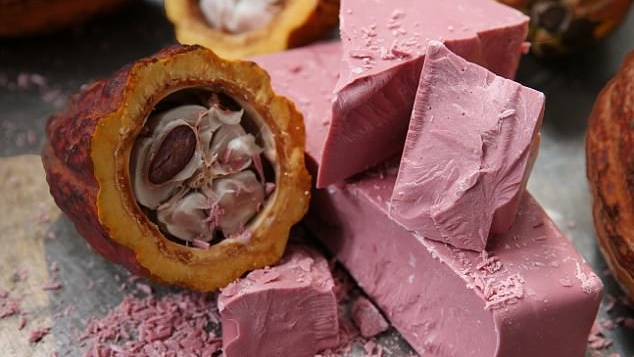 เปิดตัว “Ruby Chocolate” รสชาติใหม่ของโลกในรอบ 80 ปี สีชมพูน่ารัก ให้สัมผัสหวานอมเปรี้ยว!?