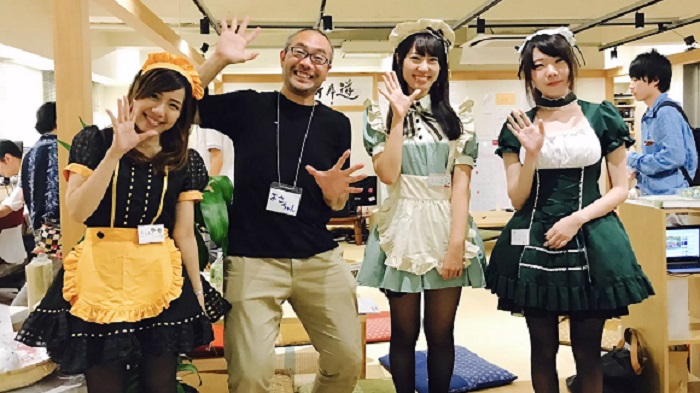 โรงเรียนสอนเขียนโปรแกรมญี่ปุ่นสุดเจ๋ง ให้นักเรียนได้เรียนพร้อมกับ “เมด” แสนสวย!!