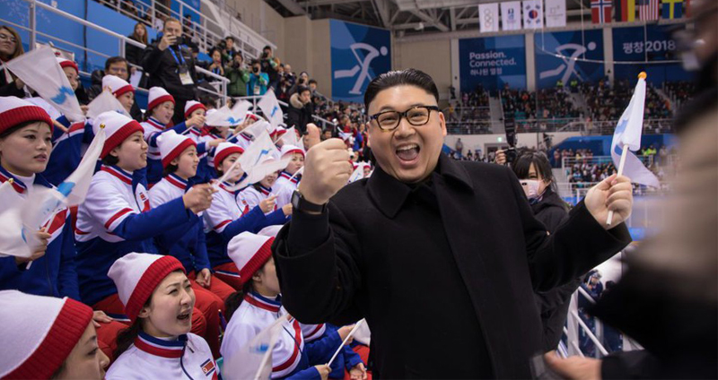 คิมตัวปลอมโผล่ไปป่วนกองเชียร์เกาหลีเหนือในงานโอลิมปิก ตำรวจรีบรวบตัว กลัวไม่ได้กลับออกมา