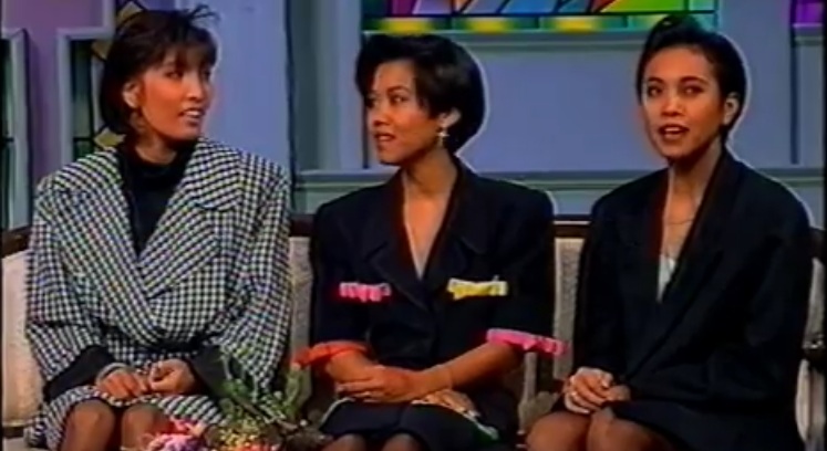 ย้อนชม “สาว สาว สาว” โชว์ประสานเสียงหวานสดใส ผ่านรายการทีวีเมื่อ 27 ปีก่อน!!